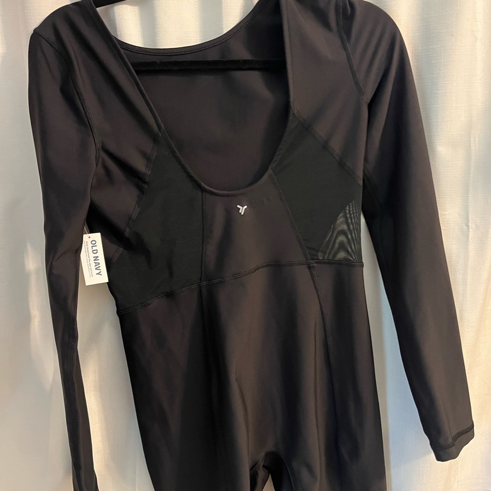 NWT powersoft Old Navy Black Long Sleeve Active workout one piece sz medium